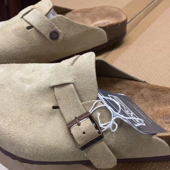 Birkenstock Suede Boston Clogs😘😘😘 - Picture 1 of 6